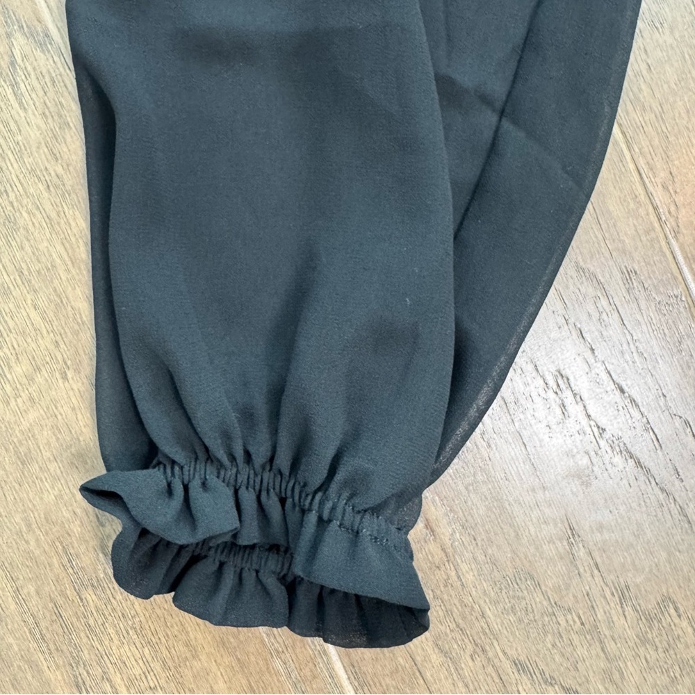 NWT! Aritzia Wilfred Wistful Blouse - Black Puff Sleeve Cropped Boho Top - Picture 4 of 12